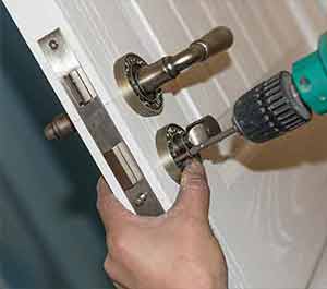 Locksmith Colonial Heights