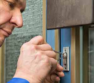 Locksmith Colonial Heights
